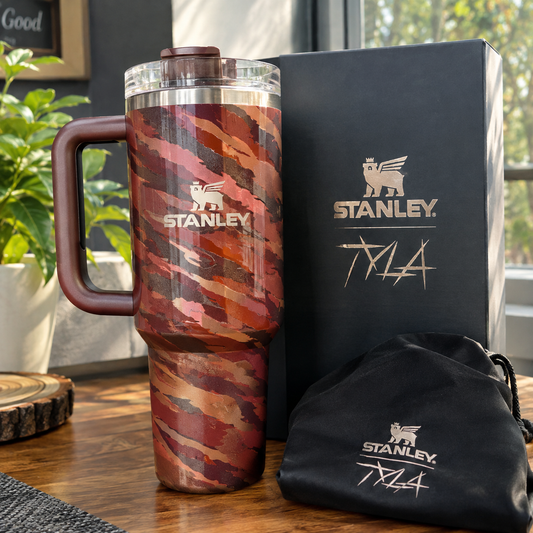 Camo Insulated Tumbler with Handle & Straw – Large Reusable Travel Cup with Lid