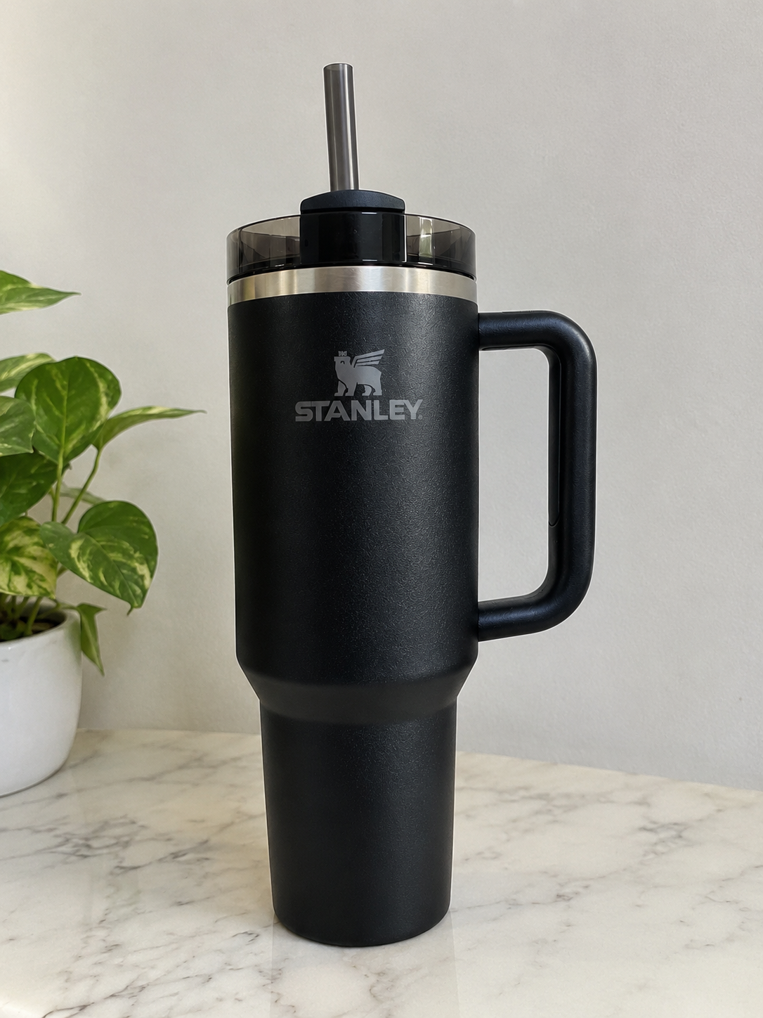 Black 40 oz Insulated Tumbler with Handle – Large Reusable Travel Cup with Lid