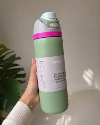 32 oz Insulated Water Bottle with FreeSip Spout & Carry Loop – Reusable Leak-Resistant Travel Bottle